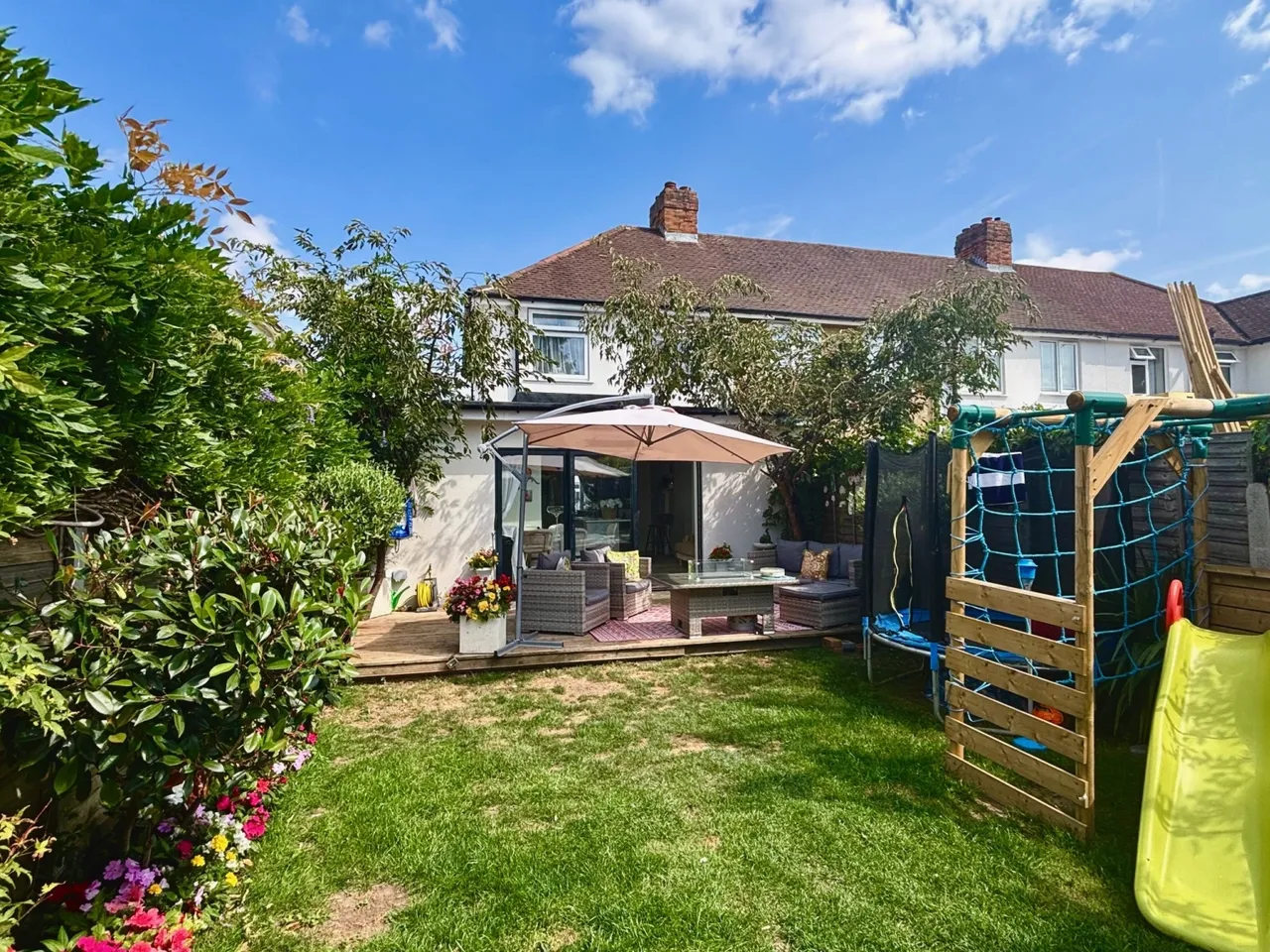 Clandon Avenue, Surrey Egham, TW20, photo 8