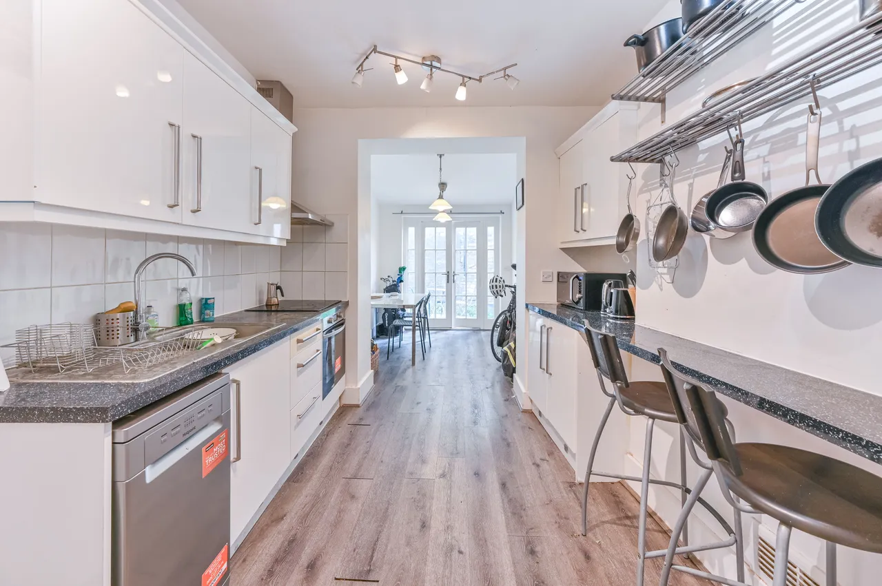 16 Flaxman Road, London, photo 12