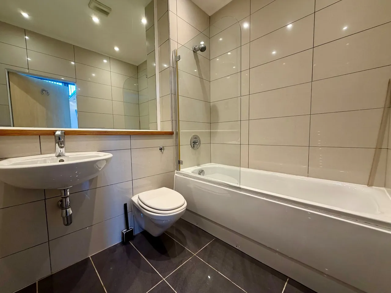 Branston Street, Birmingham, B18, photo 11