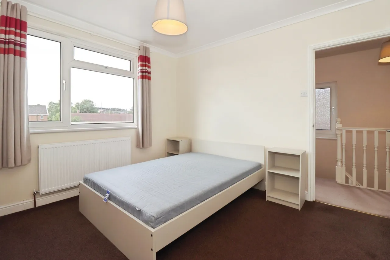 Blenheim Drive, BRISTOL, Avon, BS34, photo 4