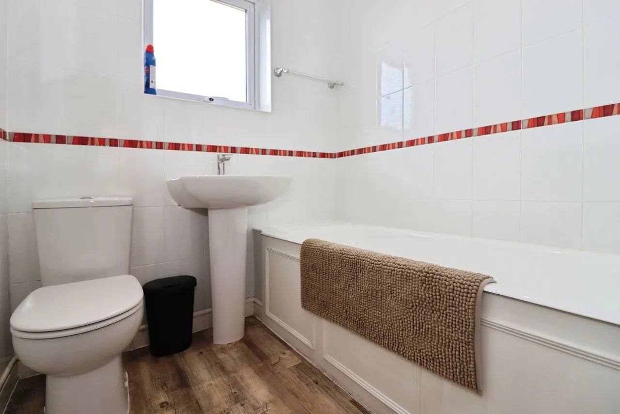 Blenheim Drive, BRISTOL, Avon, BS34, photo 9