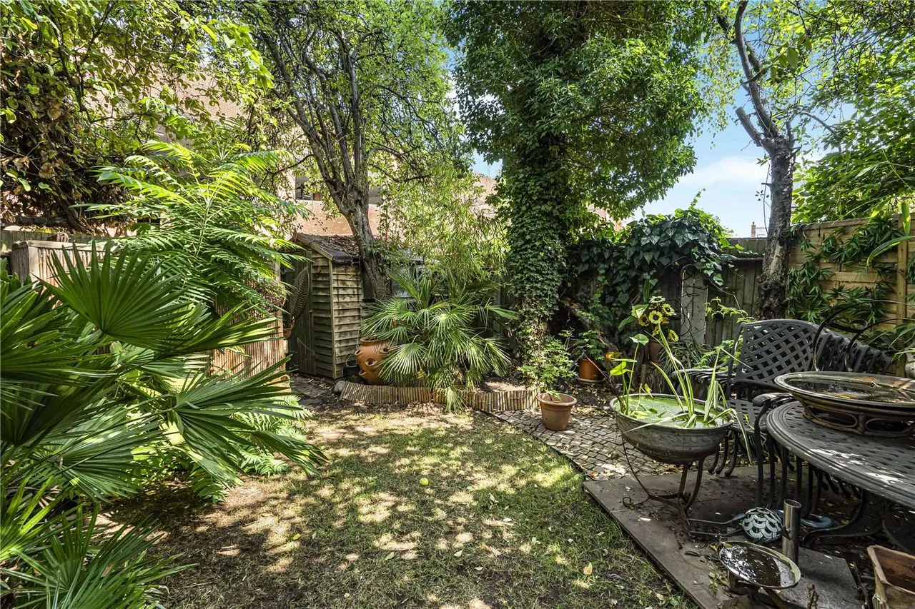 4 bed house for sale — St. James Avenue, London, W13 9DJ