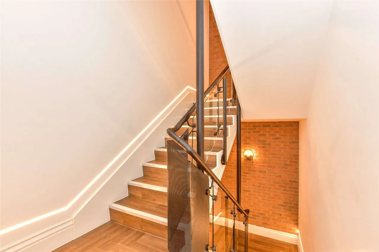 The Carriage House, 88 Grosvenor Road, Tunbridge Wells, Kent, TN1 2AX, photo 7