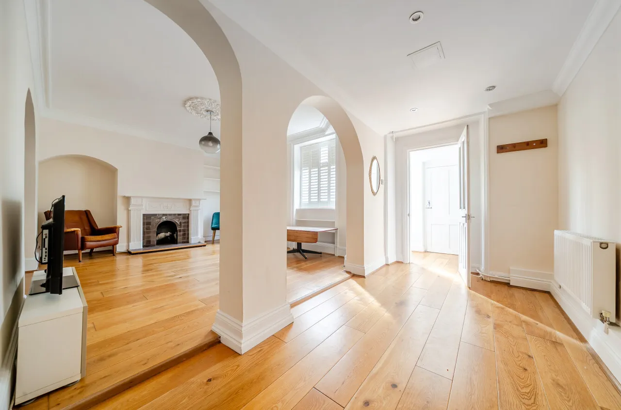 2 bed flat for sale, Arundel Terrace, Brighton, BN2