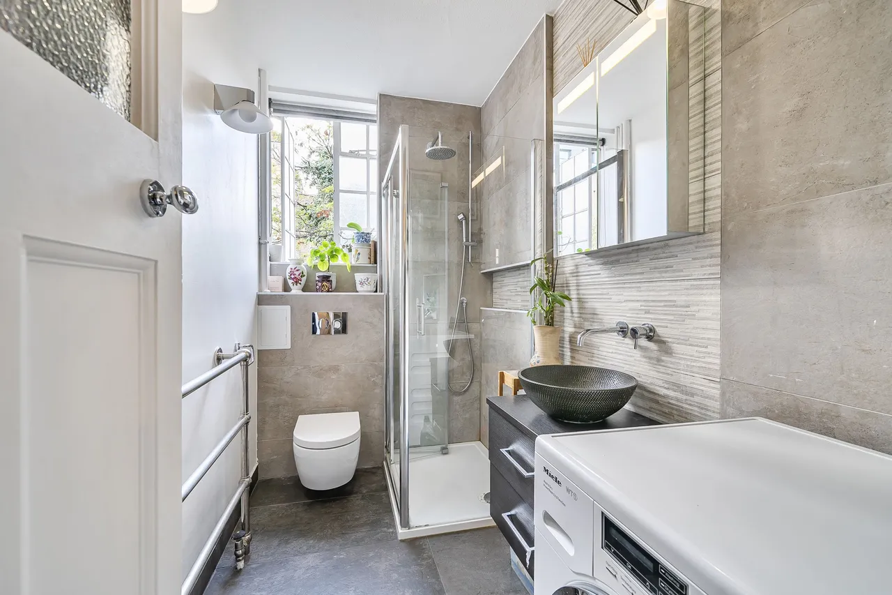 18 Meriden Court, Chelsea Manor Street, London, photo 9