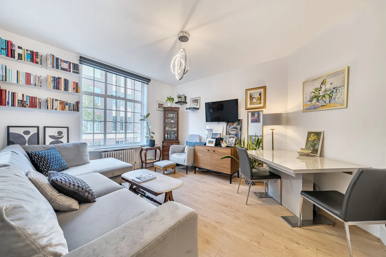 2 bed flat to rent — 18 Meriden Court, Chelsea Manor Street, London