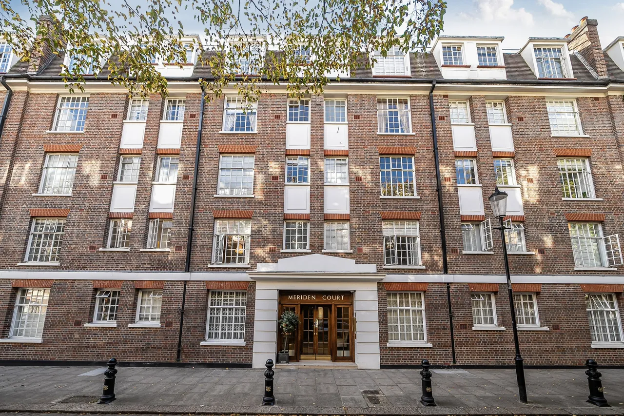 18 Meriden Court, Chelsea Manor Street, London, photo 4