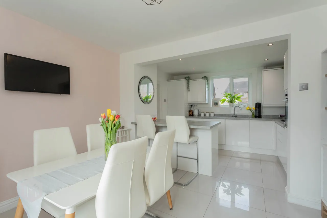 York Avenue, Culcheth, Warrington, WA3 5RL, photo 4
