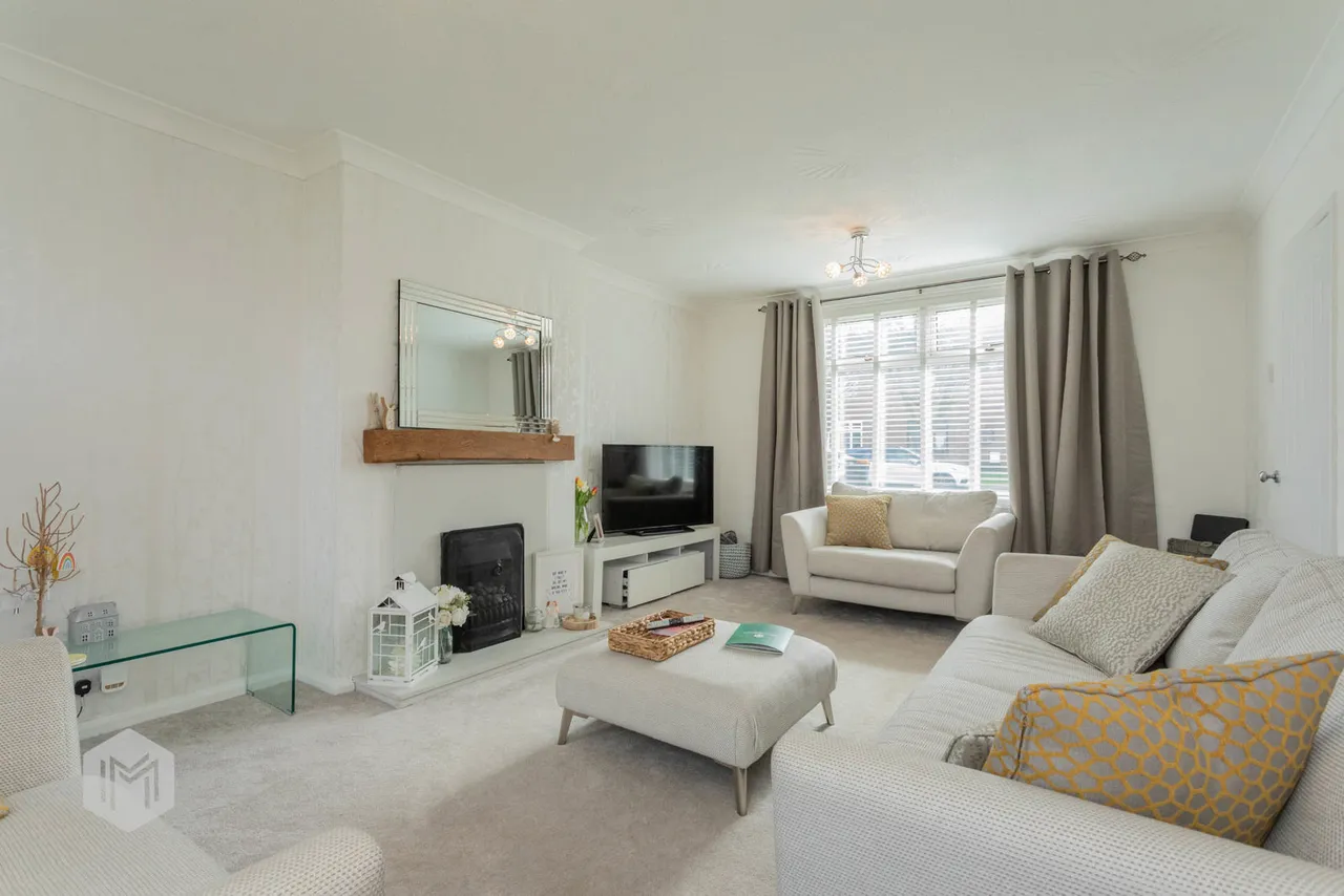 York Avenue, Culcheth, Warrington, WA3 5RL, photo 2