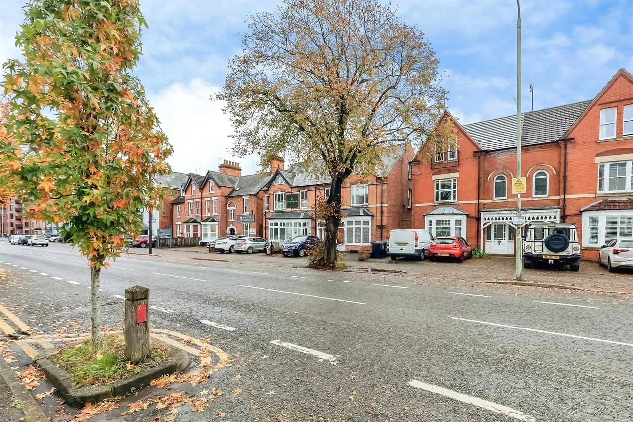 St. Marys Road, Market Harborough, LE16, photo 2