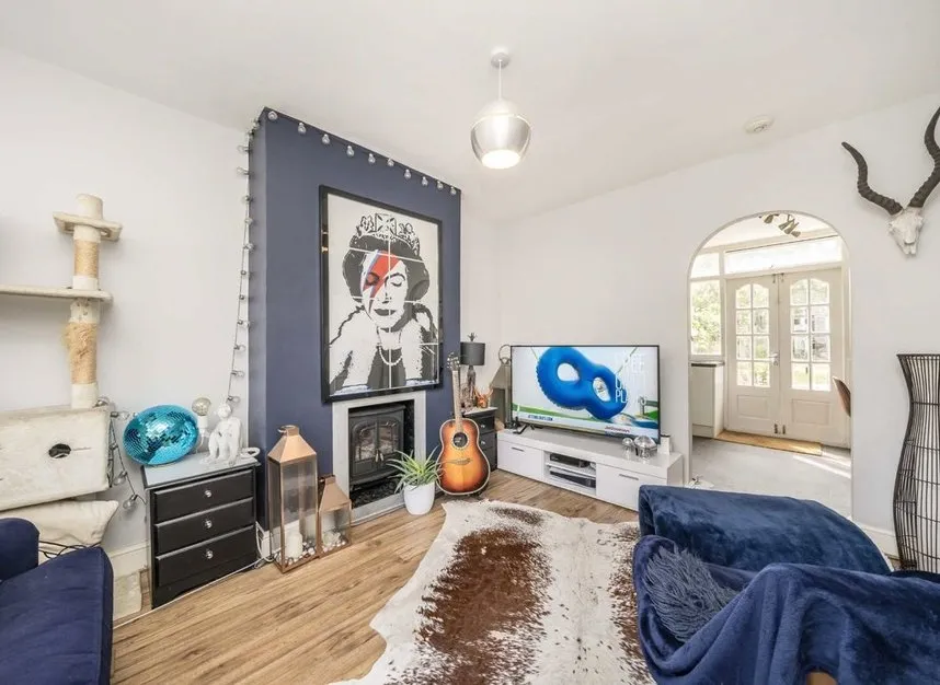 Saxon Avenue, Feltham, TW13, photo 2