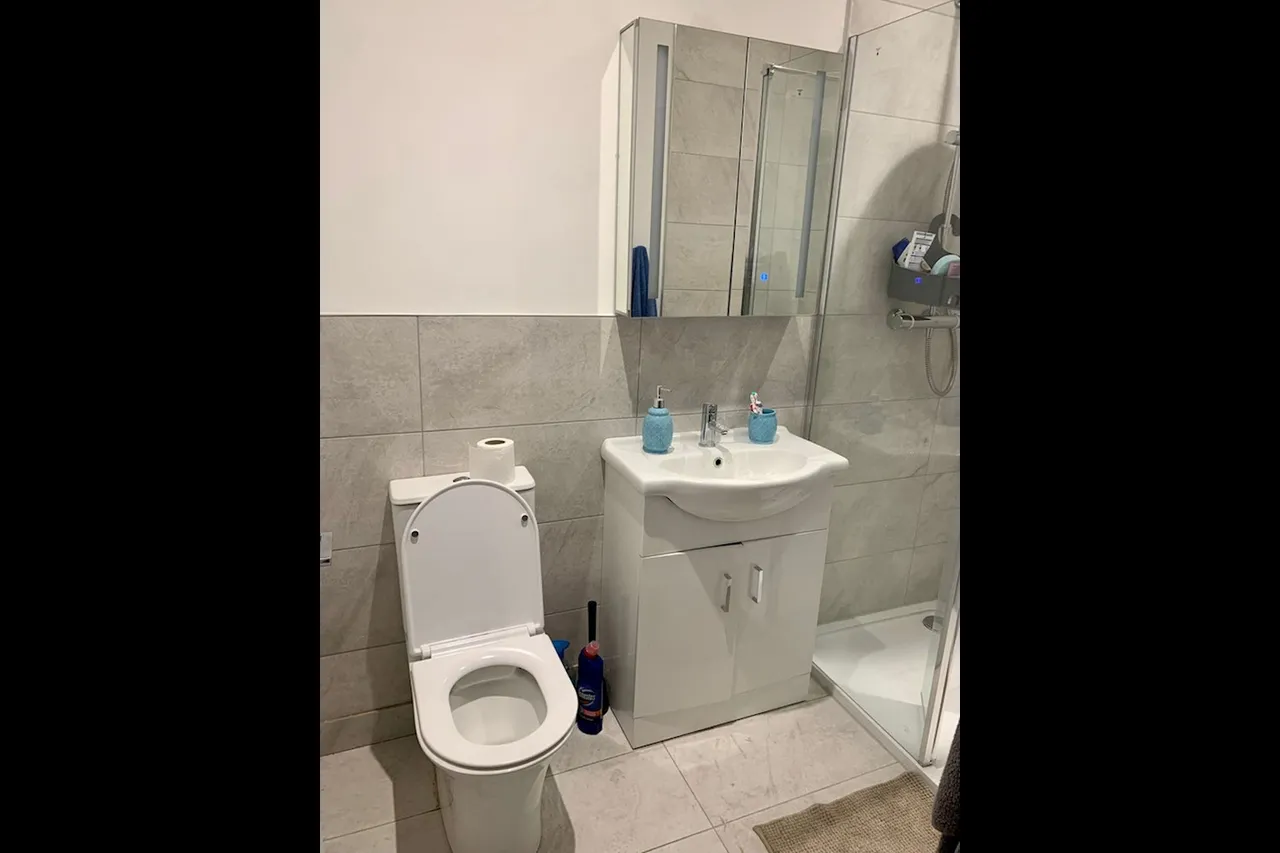 Watford, WD18, photo 6