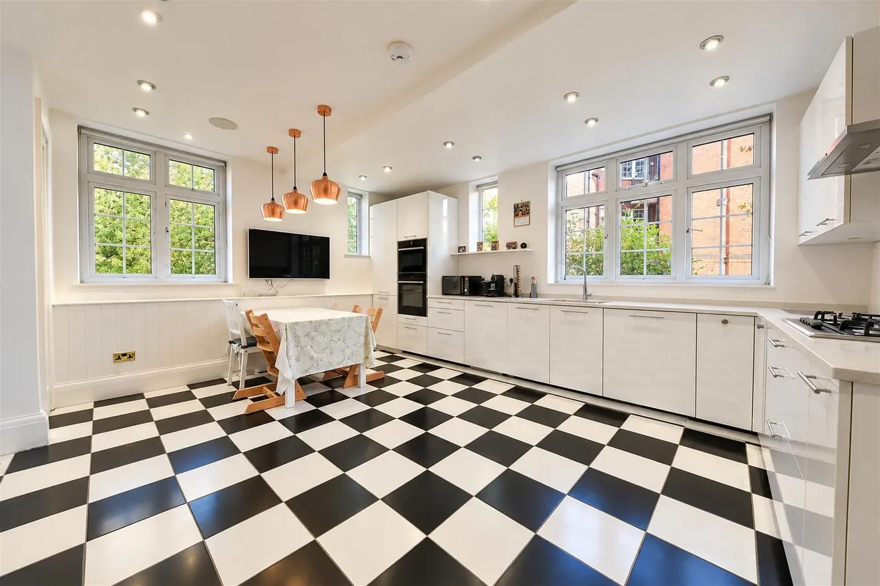 Muswell Hill Road, London, N6, photo 4
