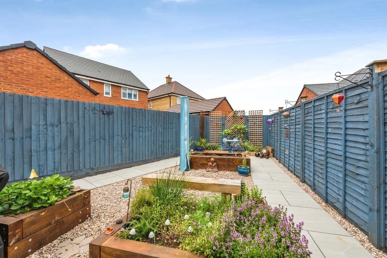Price Close, Brize Norton, OX18, photo 12