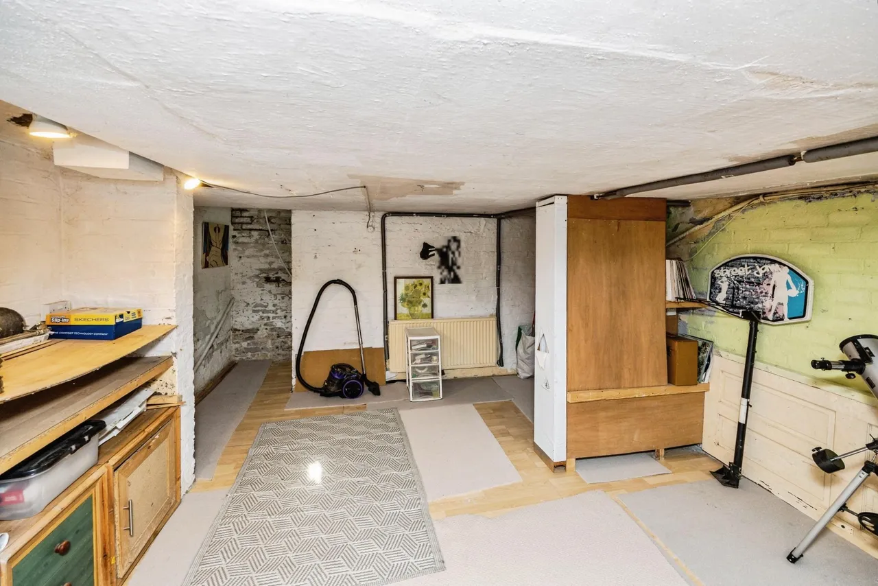 Langdale Street, Elland, HX5, photo 23