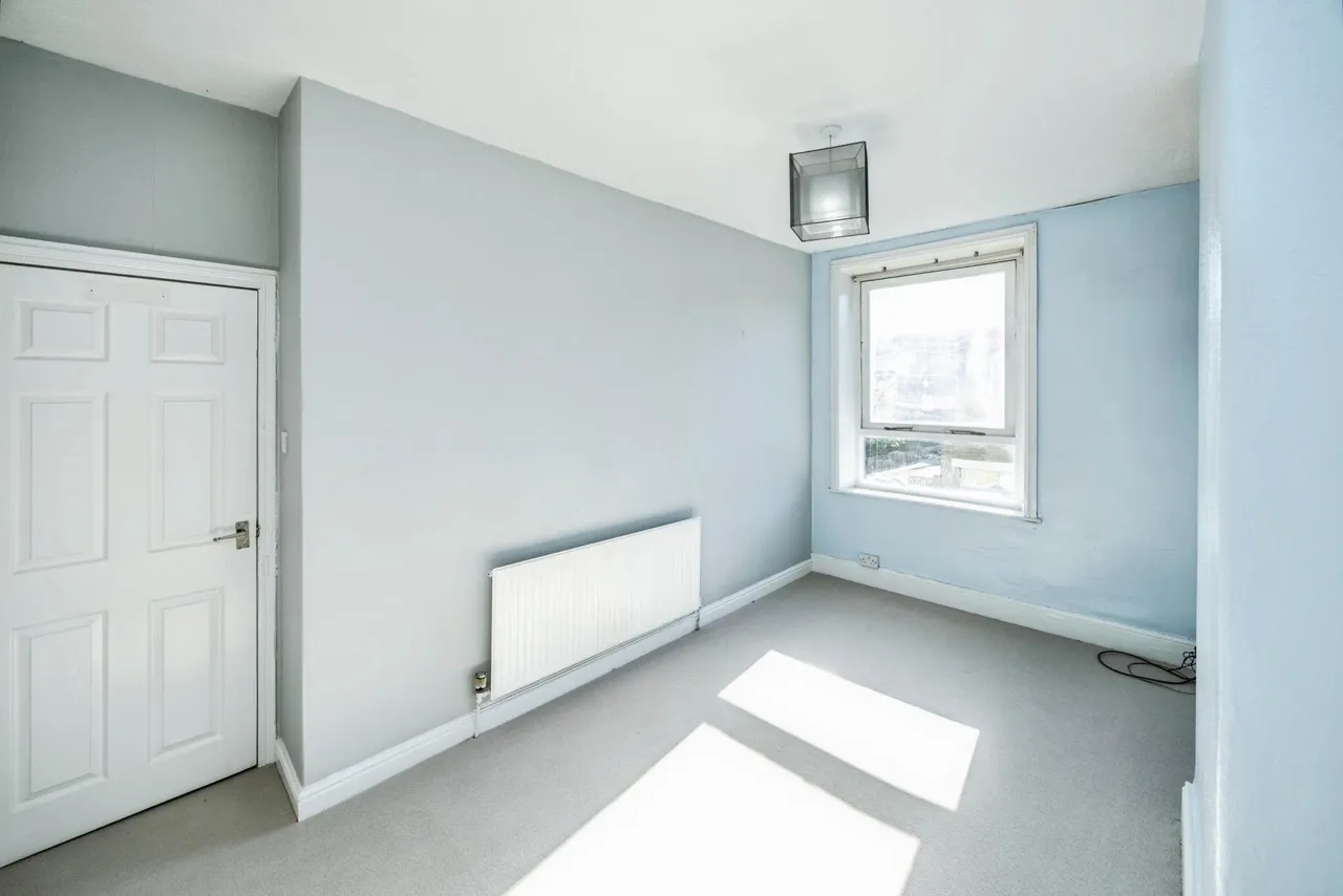 Langdale Street, Elland, HX5, photo 9