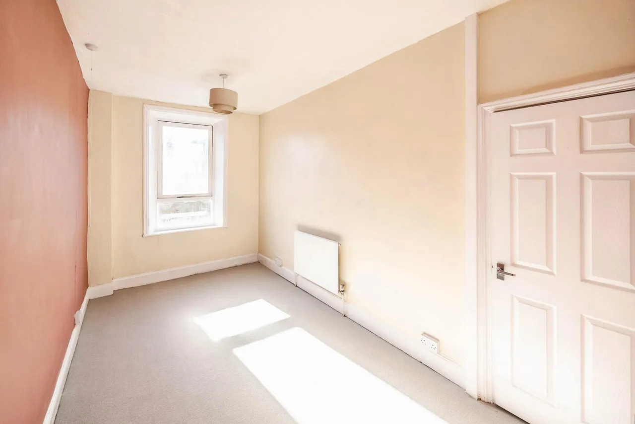 Langdale Street, Elland, HX5, photo 5