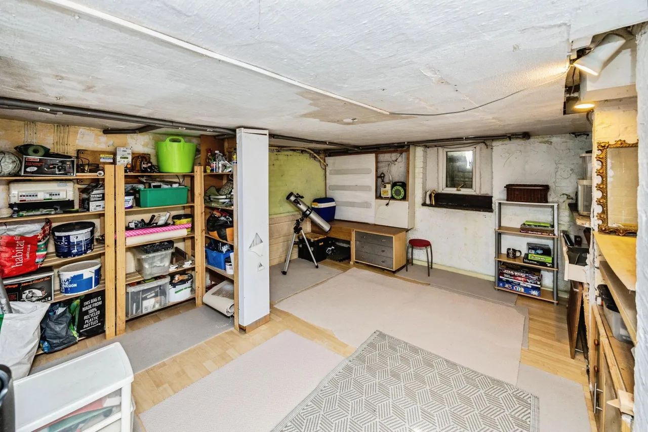 Langdale Street, Elland, HX5, photo 22