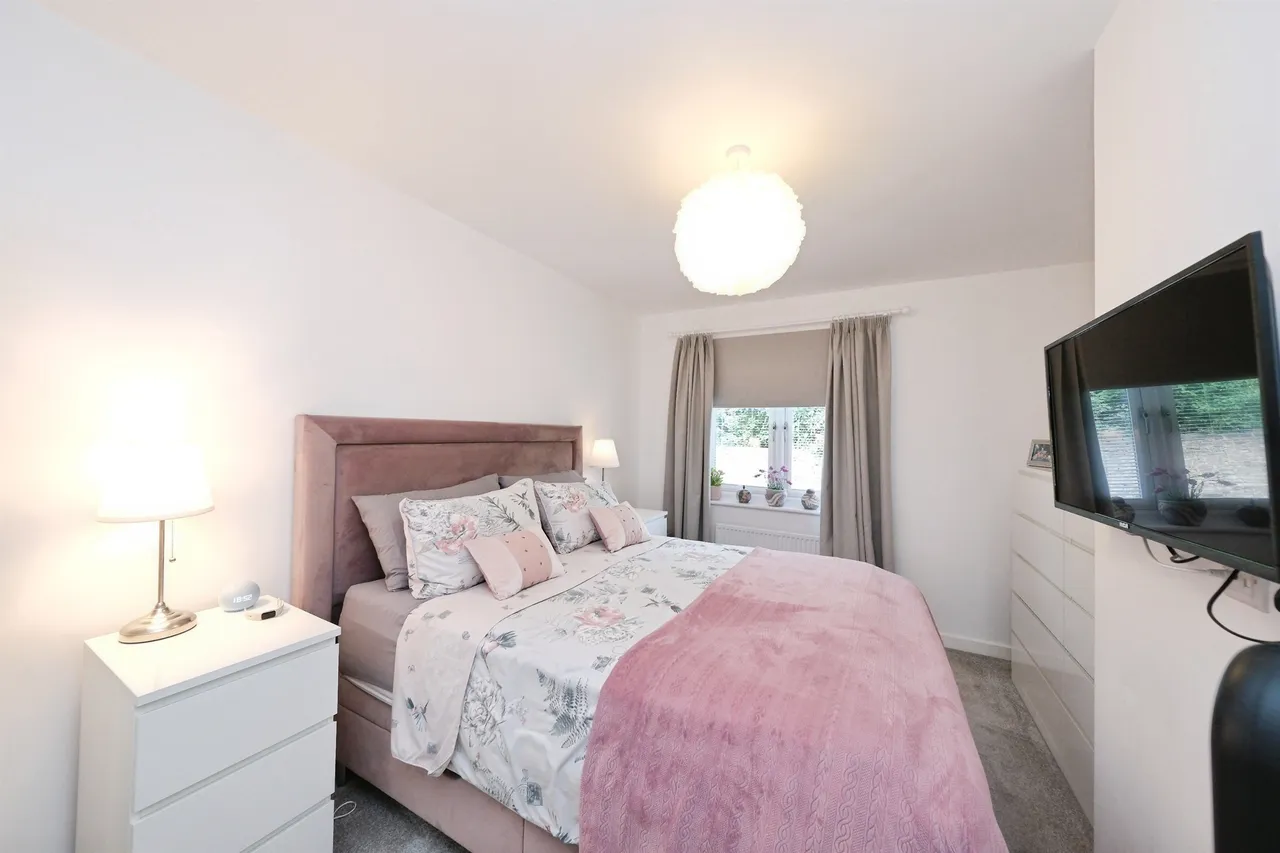Laver Drive, Chesterfield, S41, photo 4