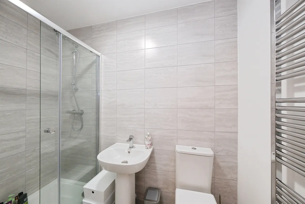 Laver Drive, Chesterfield, S41, photo 10