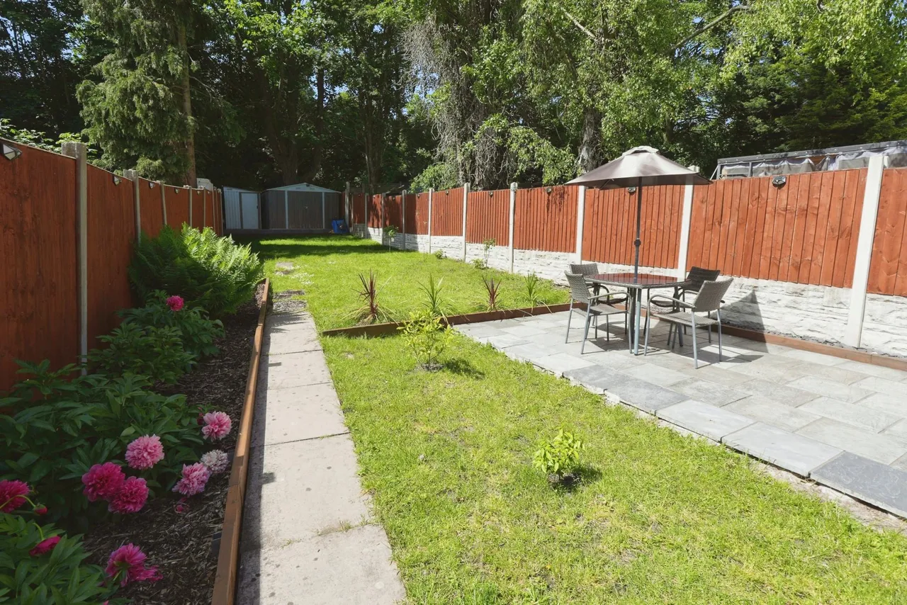 Greenwood Avenue, Rowley Regis, B65, photo 4