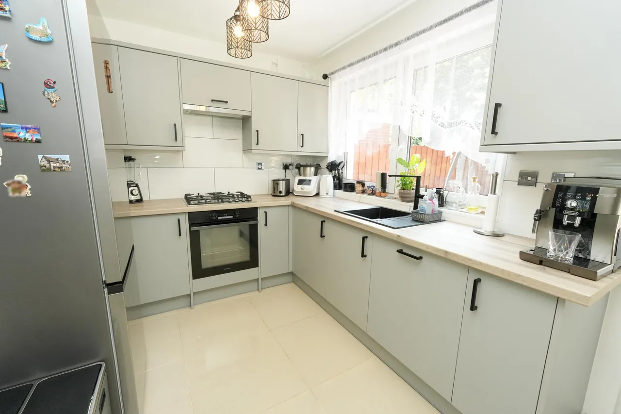Greenwood Avenue, Rowley Regis, B65, photo 7
