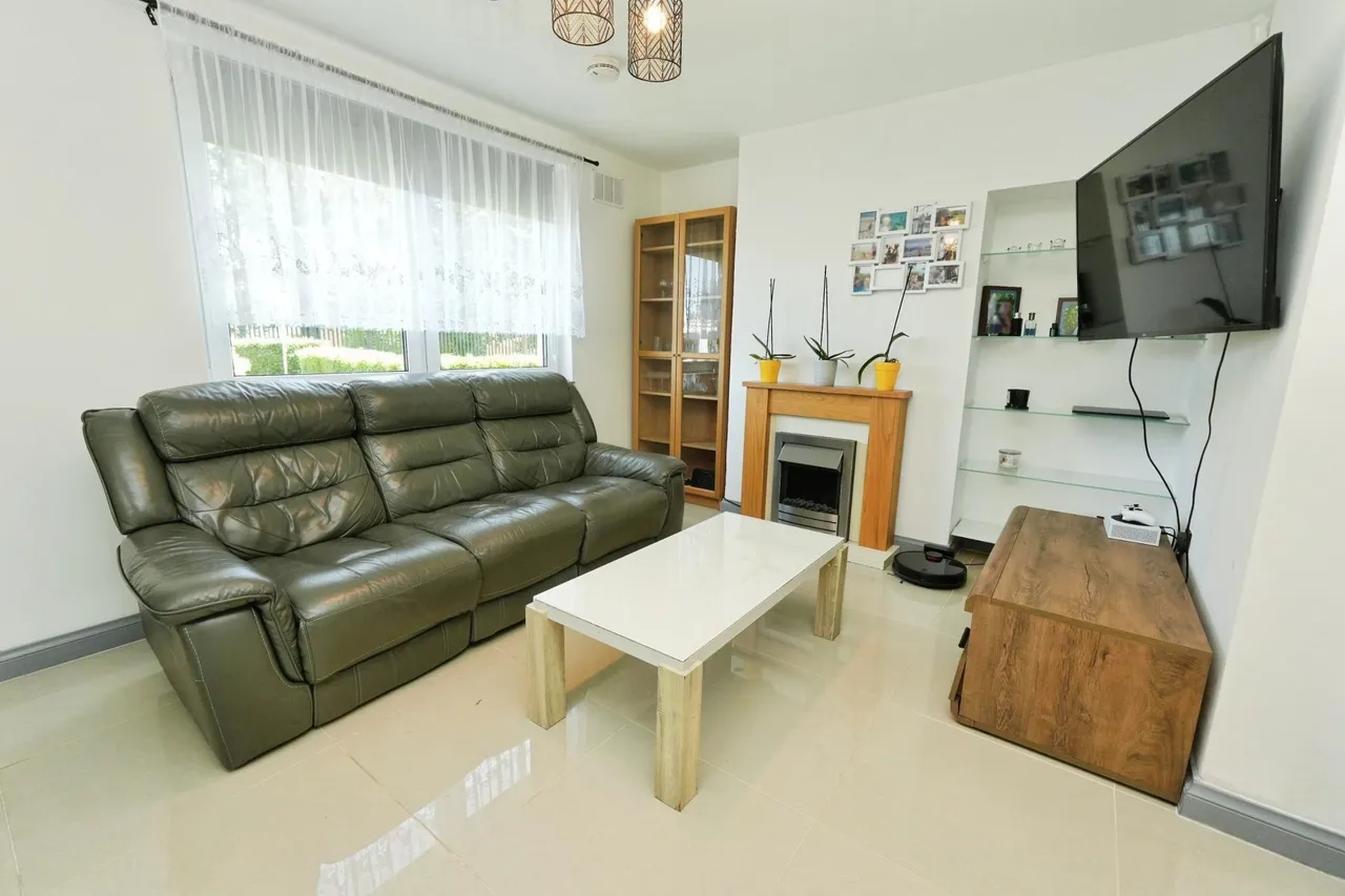 Greenwood Avenue, Rowley Regis, B65, photo 5