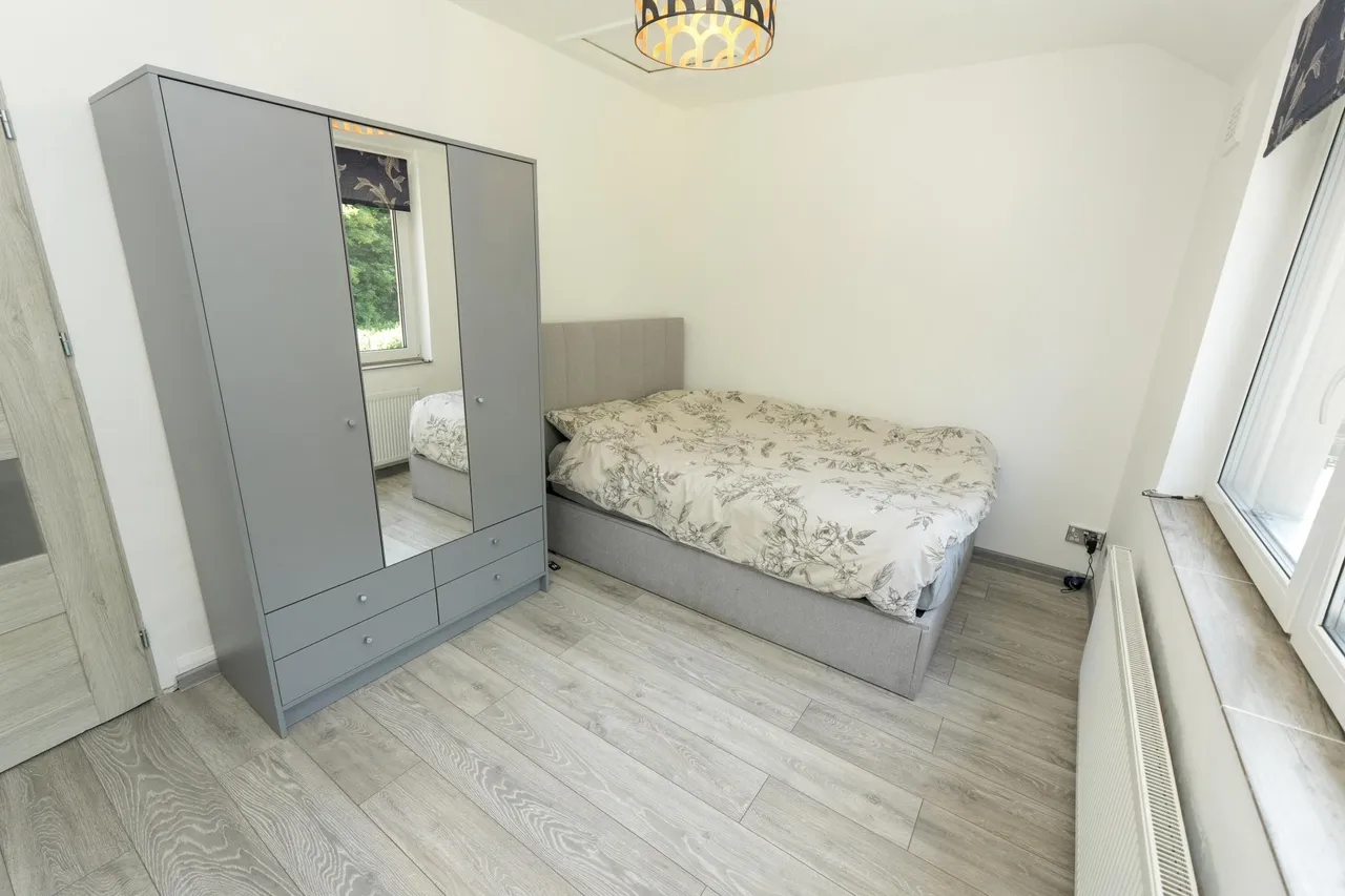 Greenwood Avenue, Rowley Regis, B65, photo 11