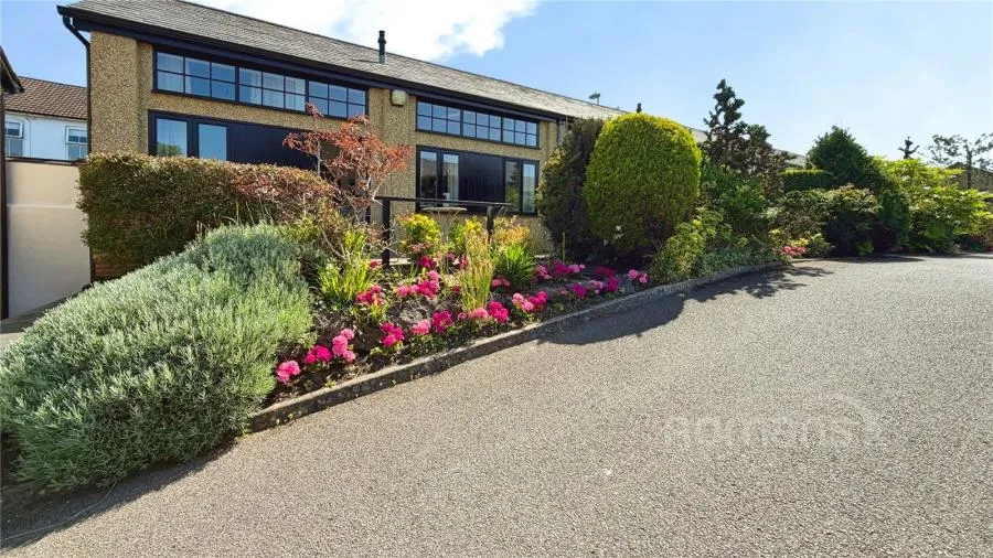 Alexandra Road, Aldershot, GU11, photo 6