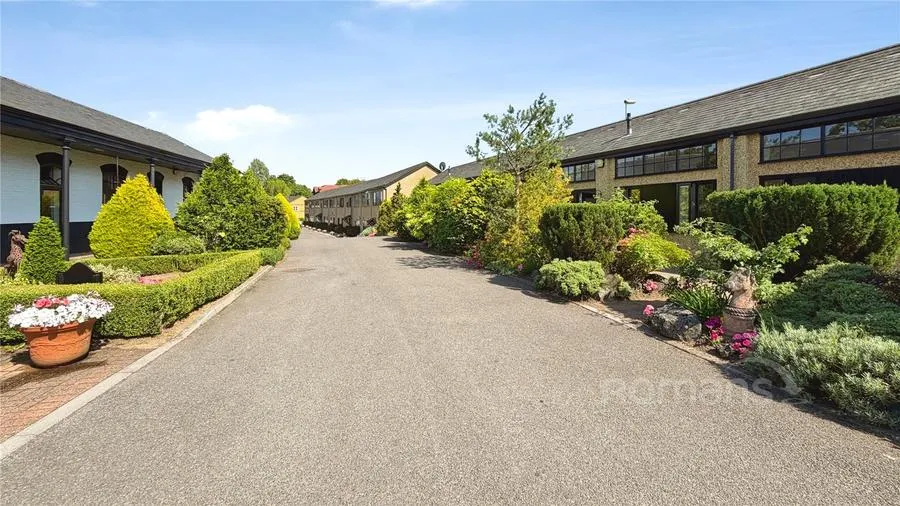 Alexandra Road, Aldershot, GU11, photo 15