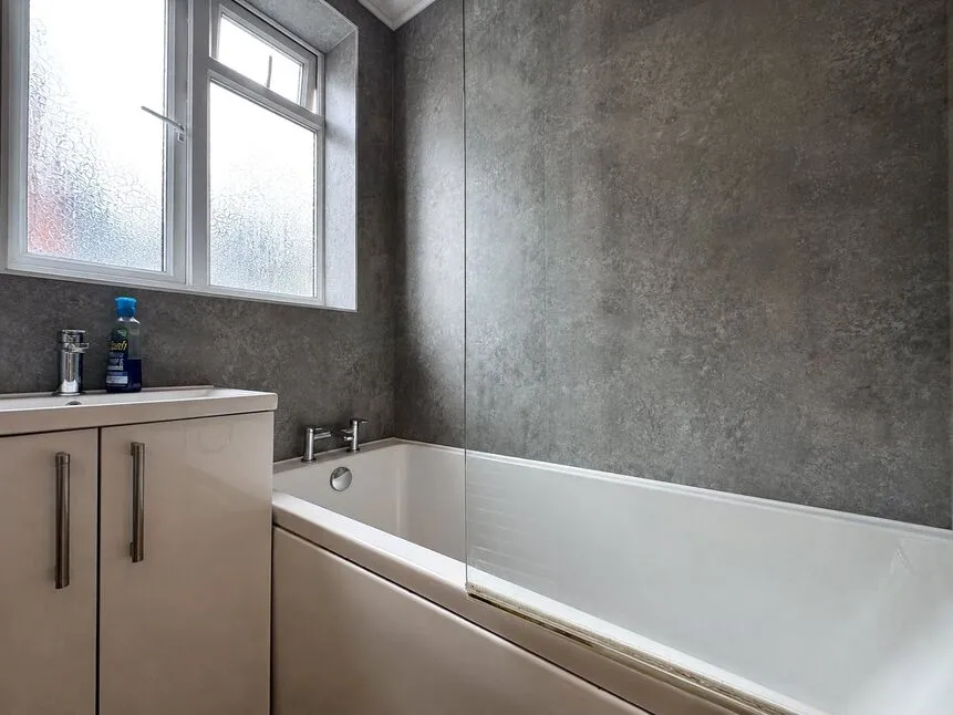 Eltham Palace Road, London, SE9, photo 7