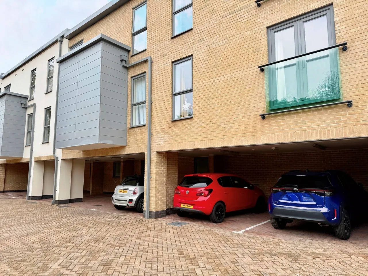 High Street, Huntingdon, PE29, photo 8
