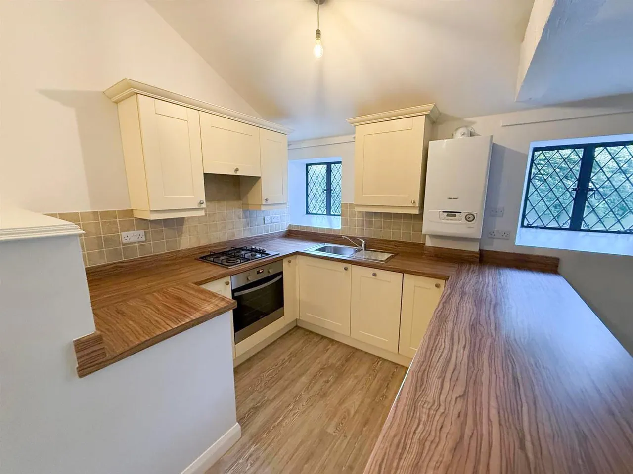 The High Hall, St.Stephen's Road, Steeton, BD20 6SB, photo 4