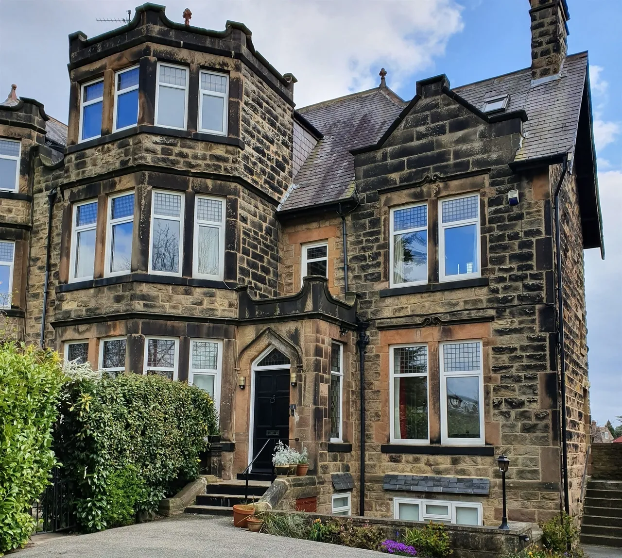 2 bed flat for sale — Rutland Road, HARROGATE