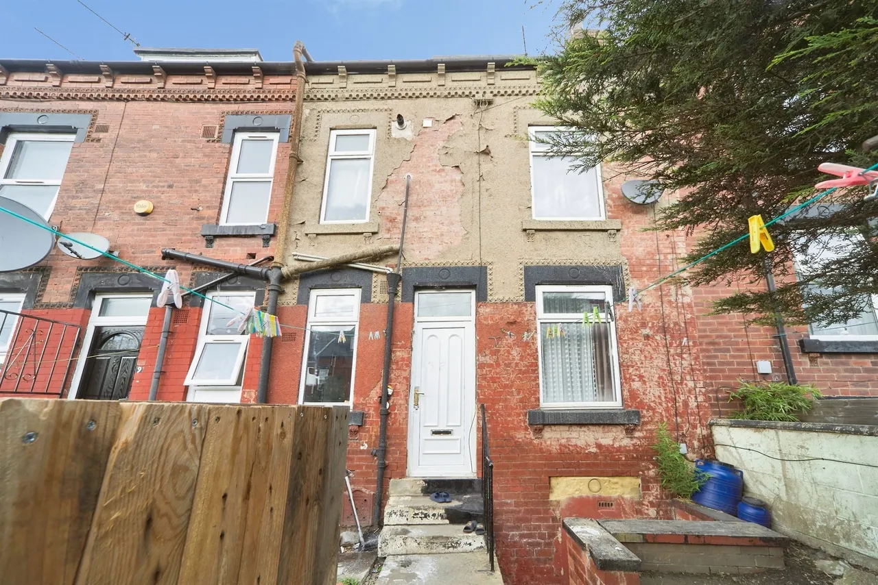 2 bed house for sale, Ashton Avenue, Leeds, LS8