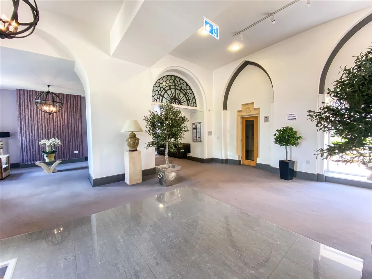 Kershaw Drive, LA1, photo 2