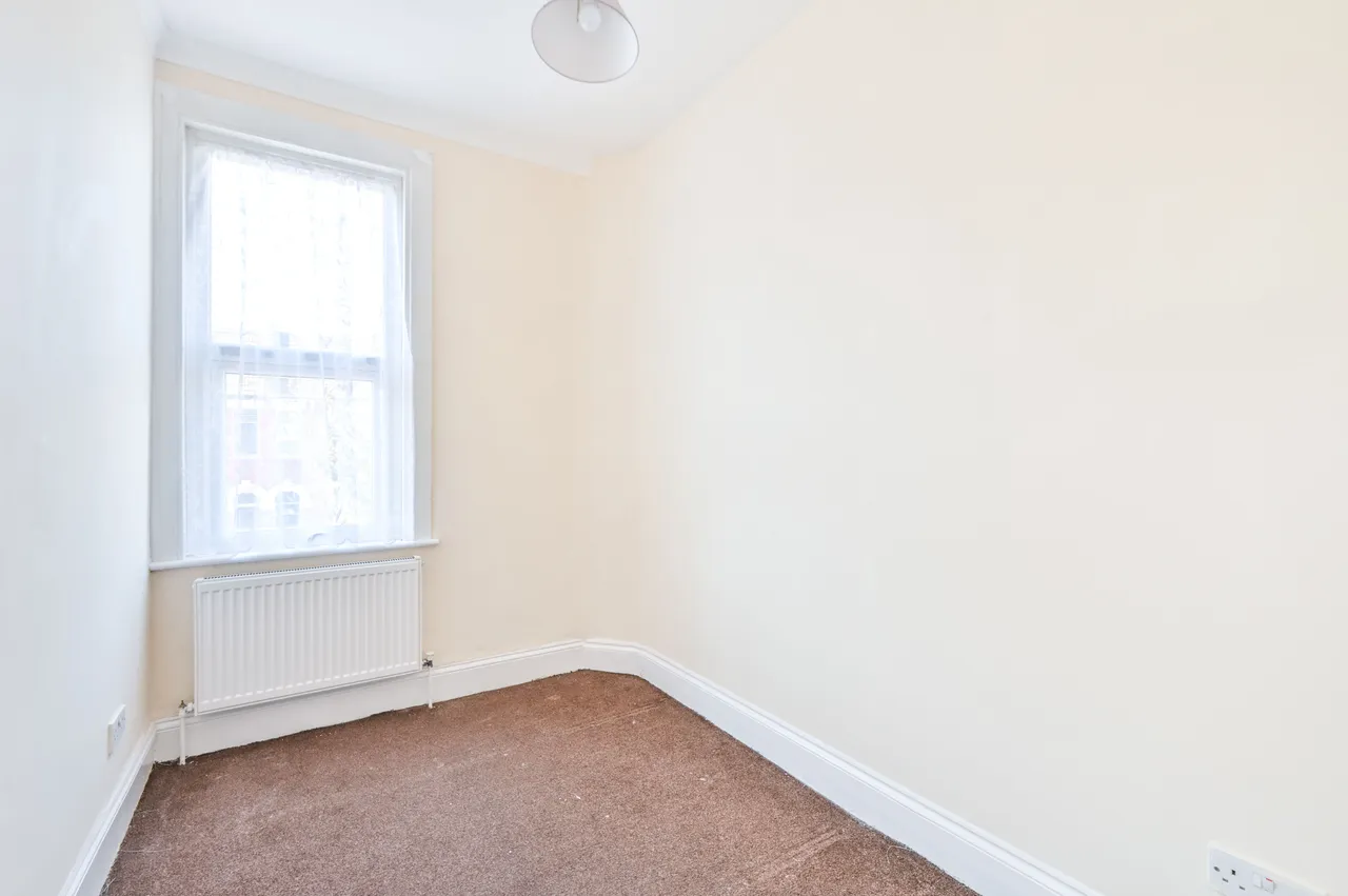 London, NW10, photo 6
