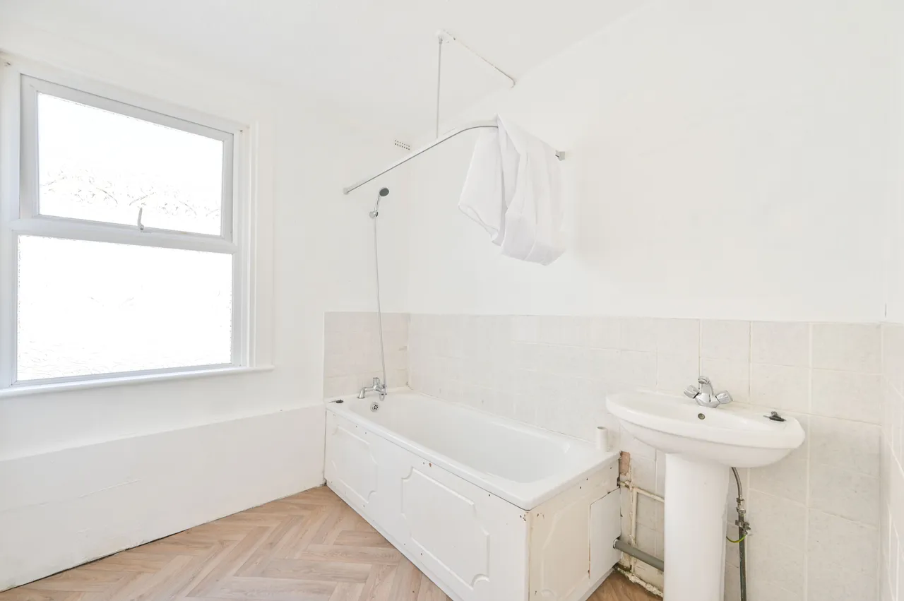 London, NW10, photo 5
