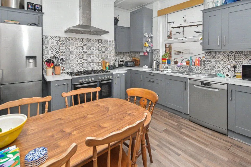 Aberdeen Grove, Leeds, LS12, photo 13