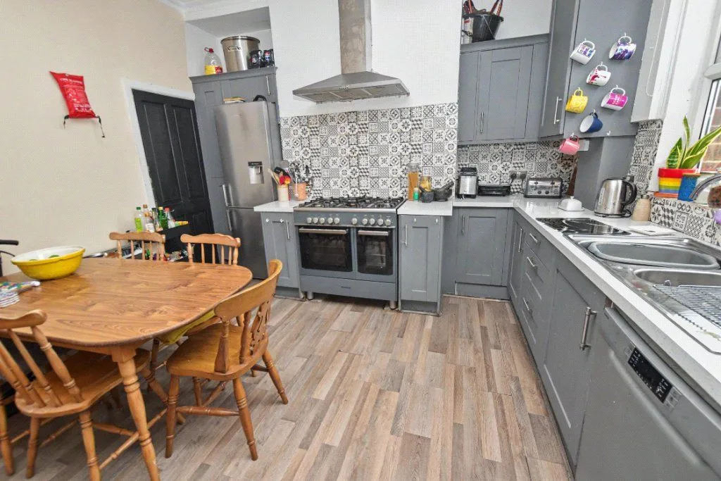 Aberdeen Grove, Leeds, LS12, photo 2