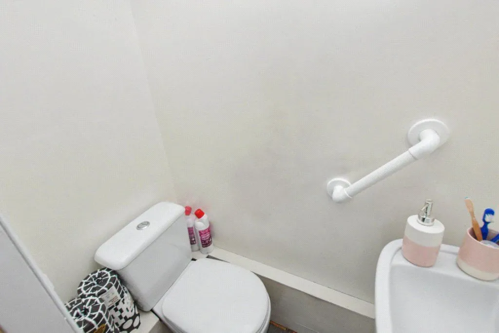 Aberdeen Grove, Leeds, LS12, photo 11