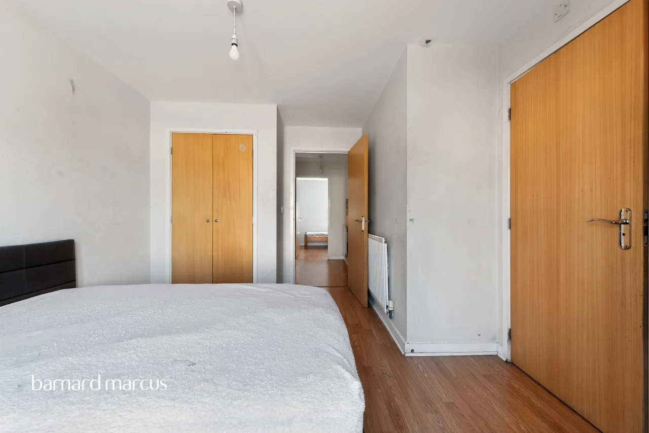Chertsey Road, Feltham, photo 6