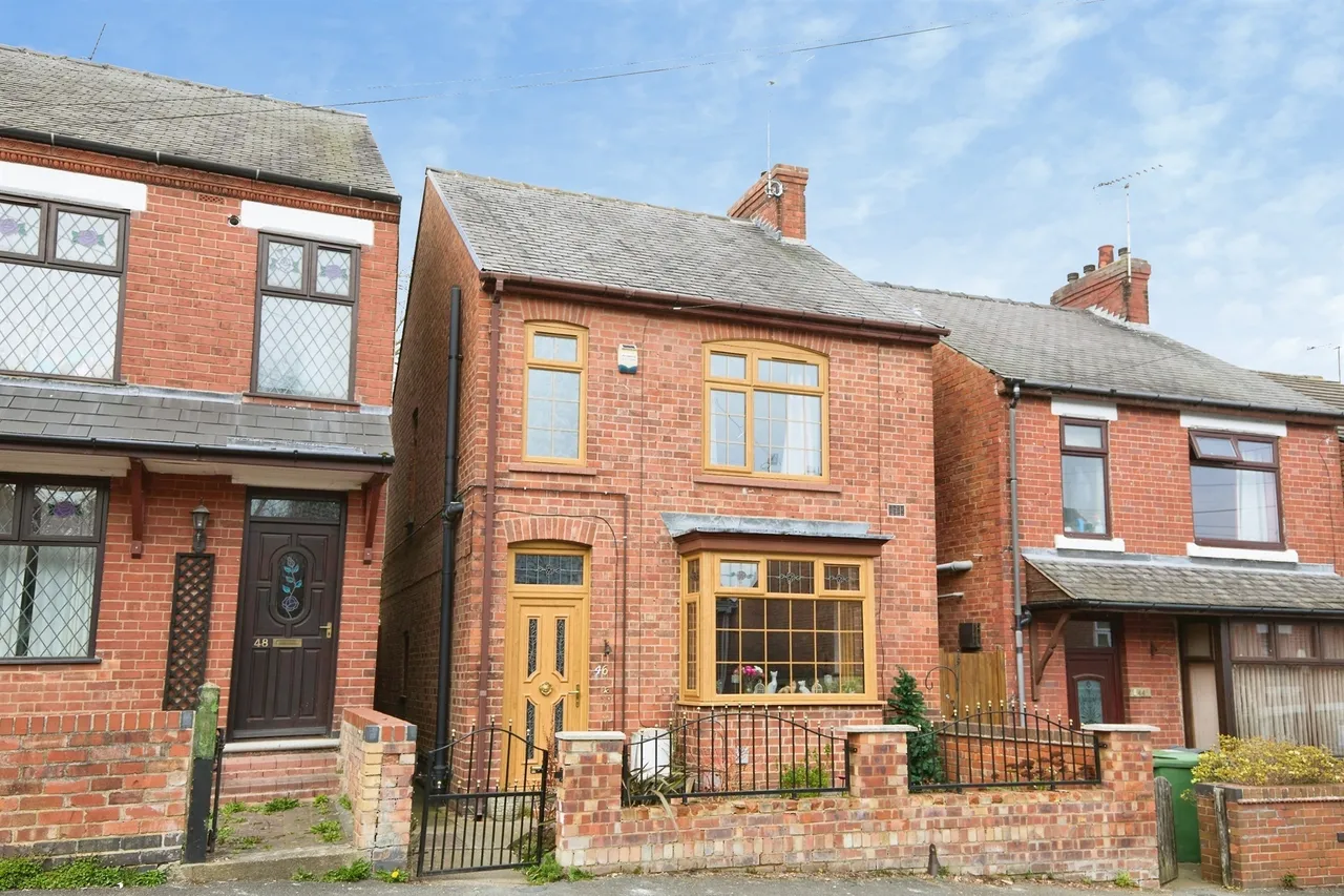 3 bed house for sale, Howitt Street, Heanor, DE75