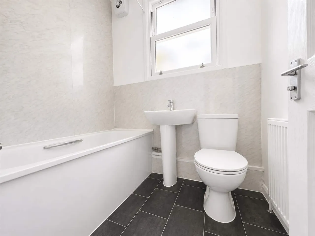 Bridgewater Terrace, Windsor, SL4 1RB, photo 3