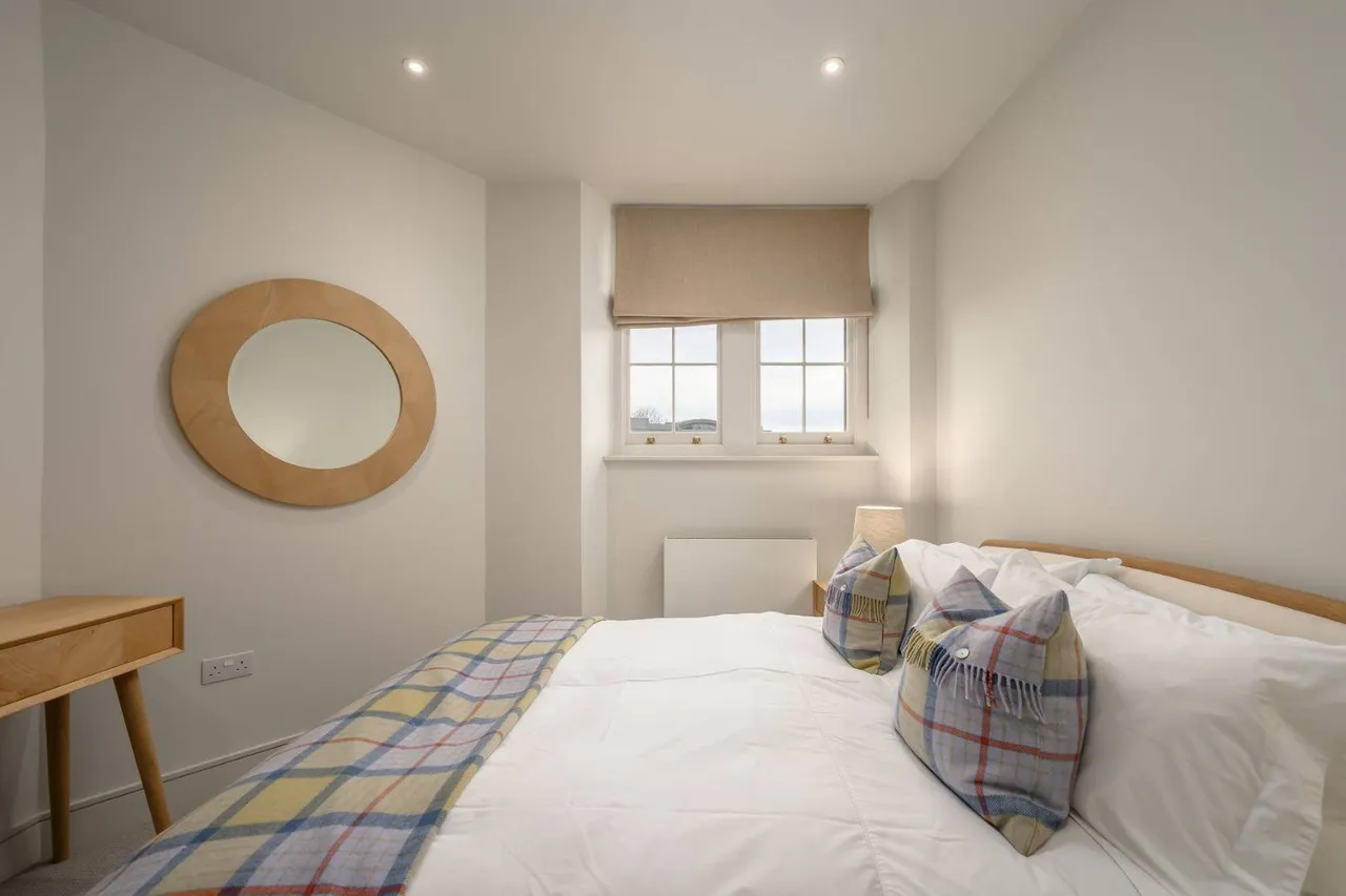 Donaldson Drive, Edinburgh, Midlothian, EH12 5FA, photo 11