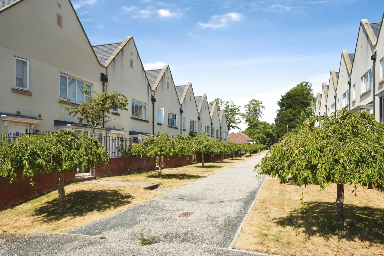 4 bed house for sale, Ricardo Drive, Dursley, GL11