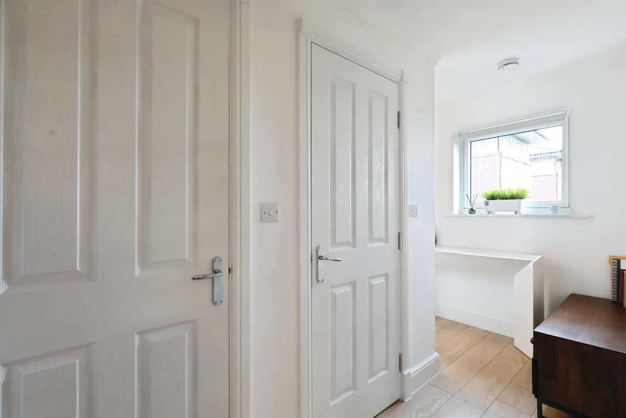 Tatler Close, Warwick, photo 11