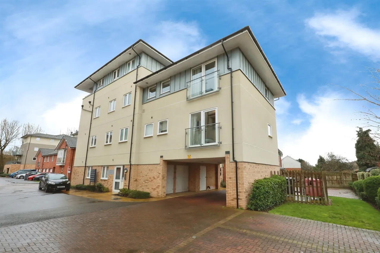 1 bed flat for sale — Tatler Close, Warwick