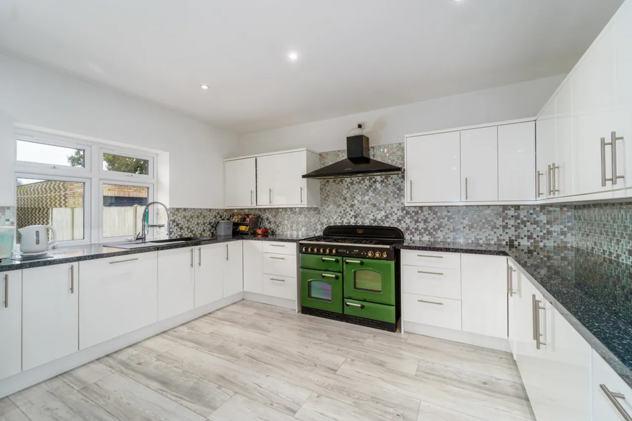 Chalmers Road, Ashford, photo 3