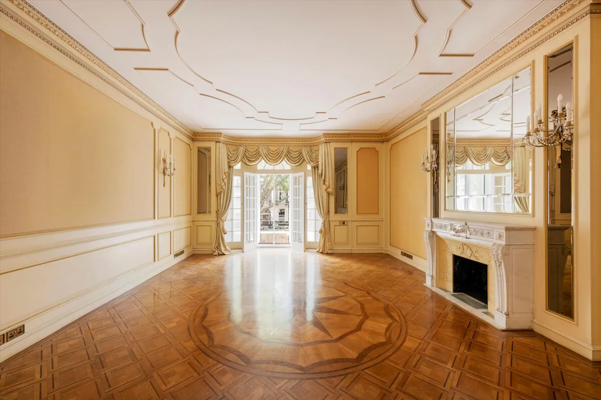 Portland Place, London, W1B, photo 2